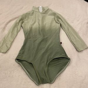 Yumiko size small tie die leotard green
